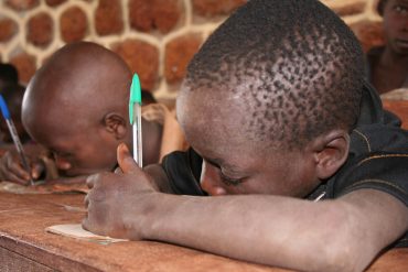 Unicef: prioridad a reapertura de escuelas