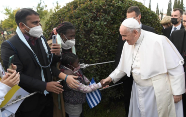 Vibrante encuentro de los jóvenes con el Papa en Atenas