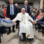 El Papa inaugura la «Escuela de Oración» con más de 200 niños
