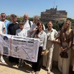Un sacerdote pedalea de Hildesheim a Roma para ayudar a niños enfermos