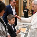 El Papa: presencia y protección para responder a las inquietudes de los jóvenes