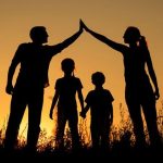 Dicasterios del vaticano publican guía para vivir la ecología integral en familia